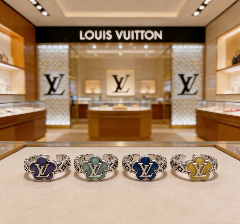LV Ring 08yxs12